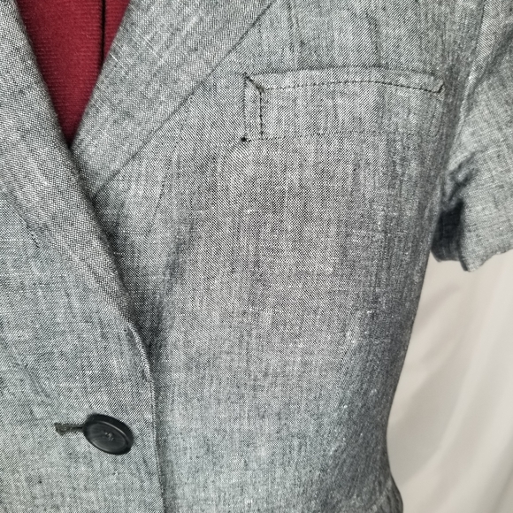 🍁3/$25 Banana Republic Short Sleeve Button Up Top - Picture 6 of 8